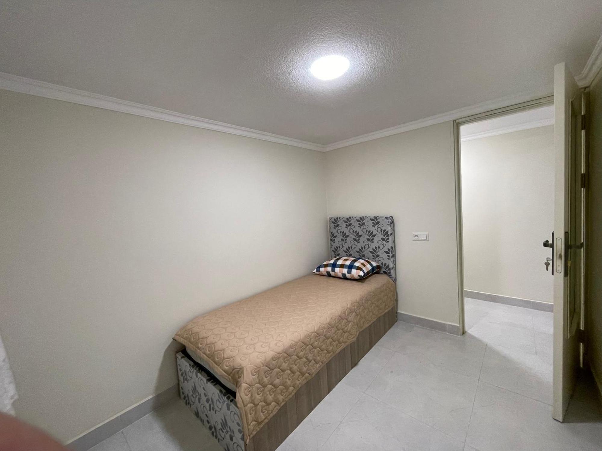 White Stones Apartment Kutaisi Bagian luar foto
